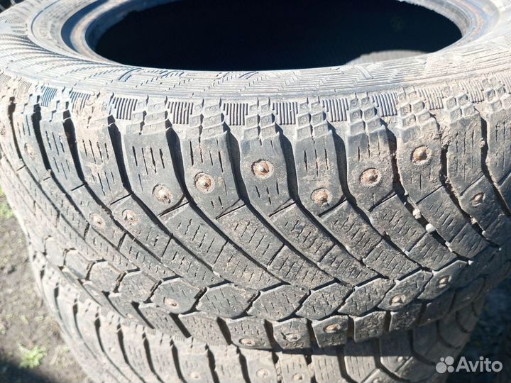 Nokian Tyres Hakkapeliitta 4 195/60 R15