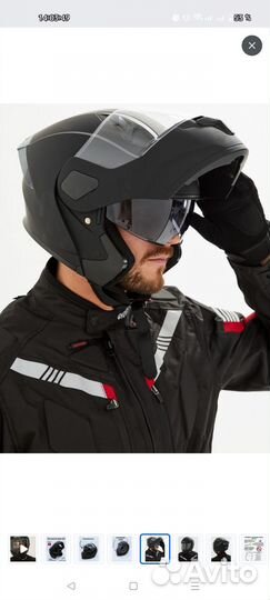 Мотоциклетный шлем черный