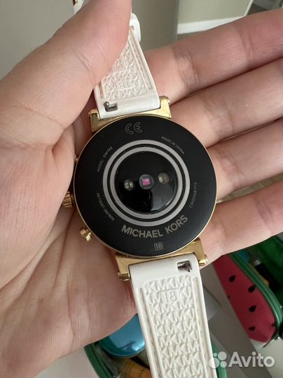 Смарт часы michael kors