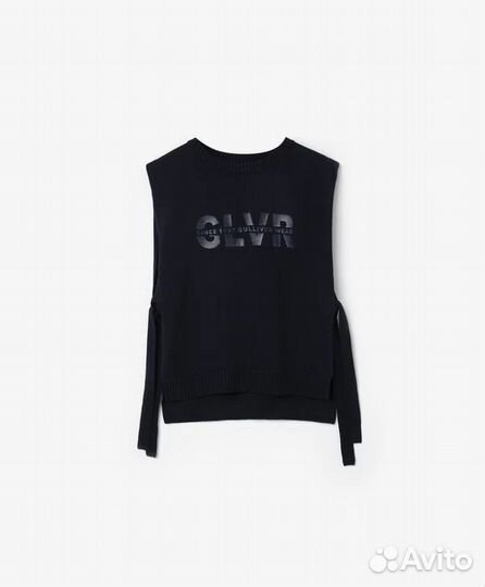 Жилет вязаный со спущенным плечом синий Gulliver