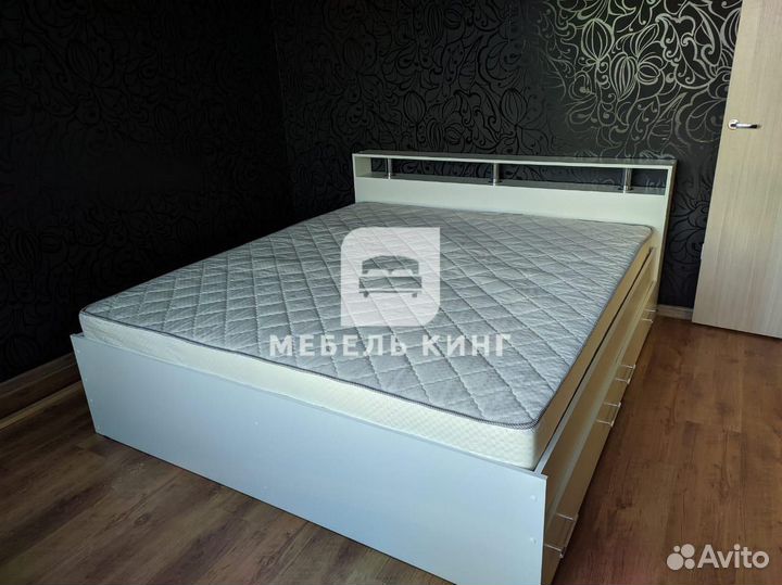 Кровать Саломея 1,6 м с ящиками белая