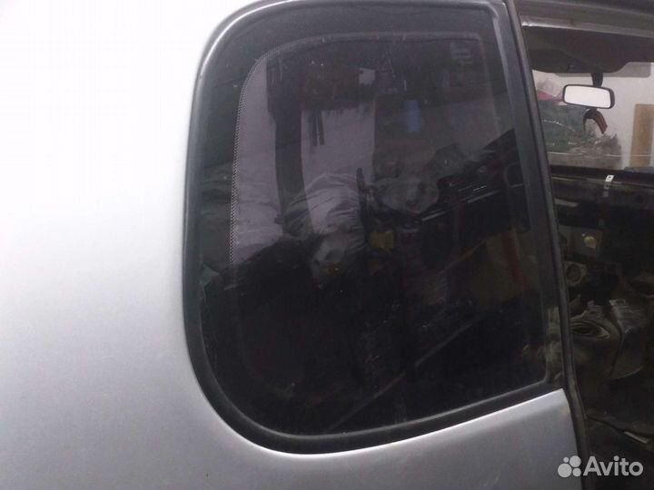 Стекла дверей niva 21214 2121.2123.2121. 2131