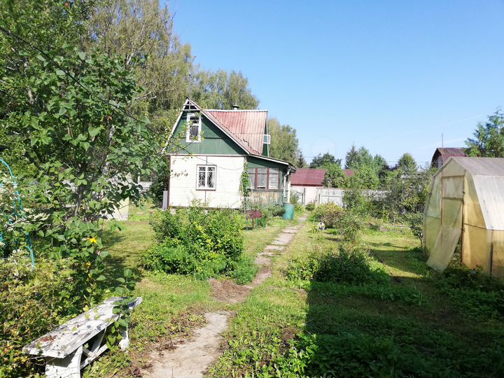 Дом 26,6 м² на участке 10 сот.