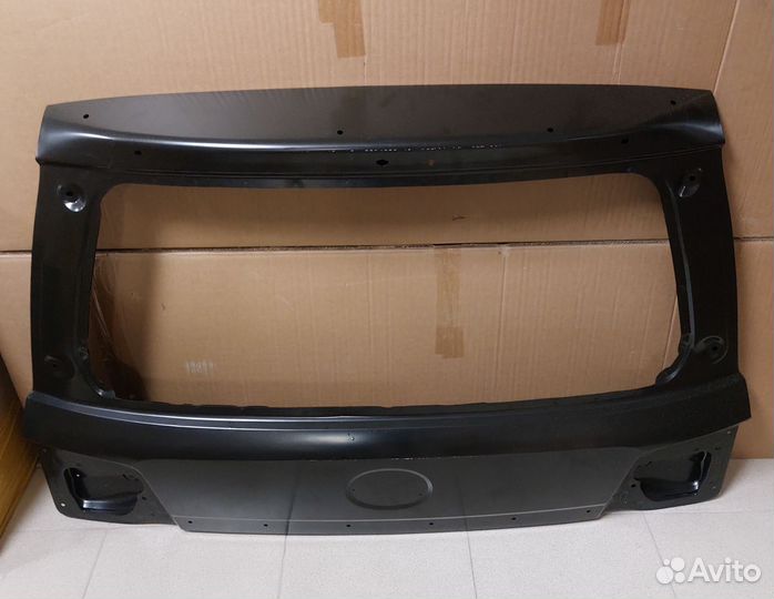 Дверь багажника крышка Land Cruiser 200 2016-2021