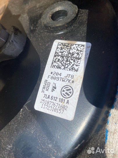 Вакуумный усилитель тормозов Volkswagen