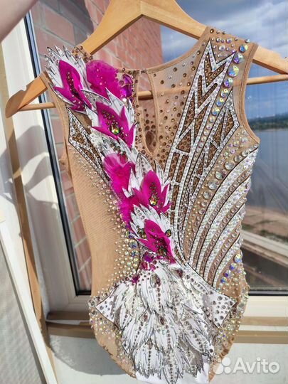 Купальник для художественной гимнастики