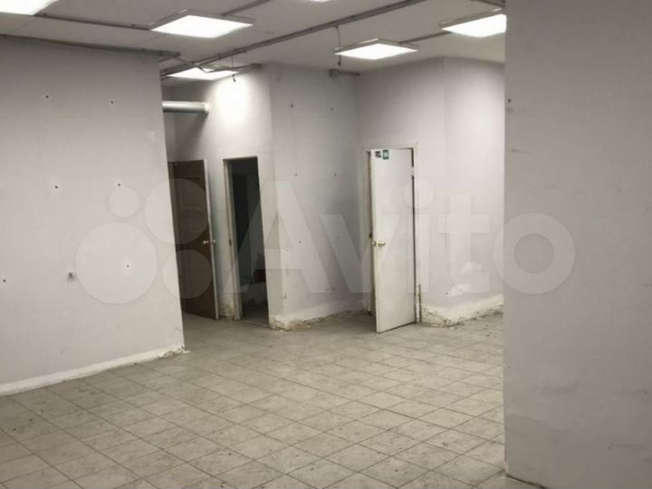 Продам торговое помещение, 130 м²