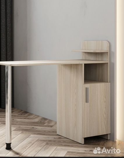 Маникюрный стол складной