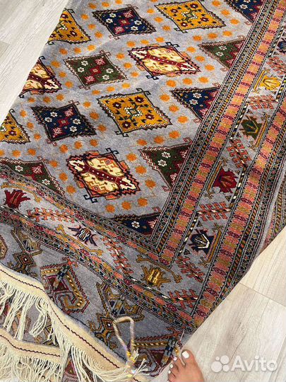 Ковер шерстяной ручной работы