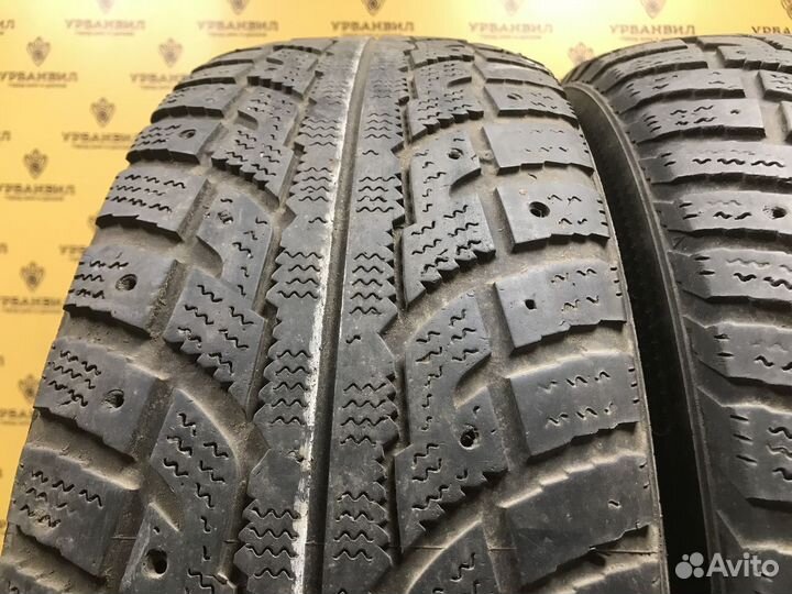 Kumho I'Zen RV Stud KC16 225/70 R16 107Q