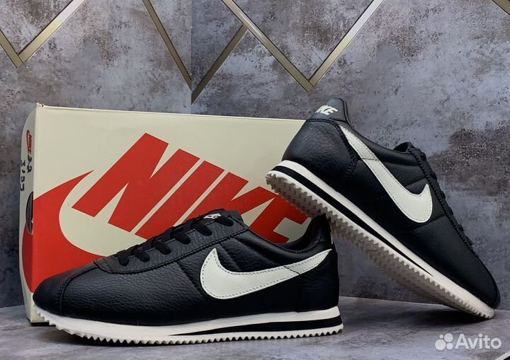 Кроссовки Nike Cortez