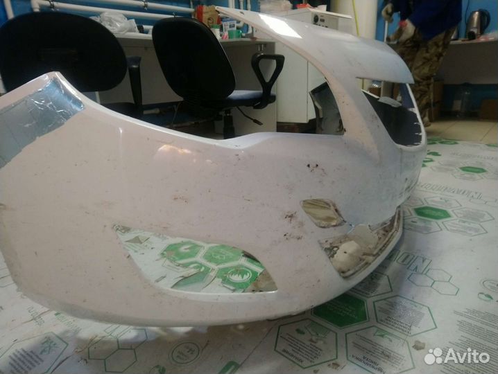 Бампер опель астра j 2012г