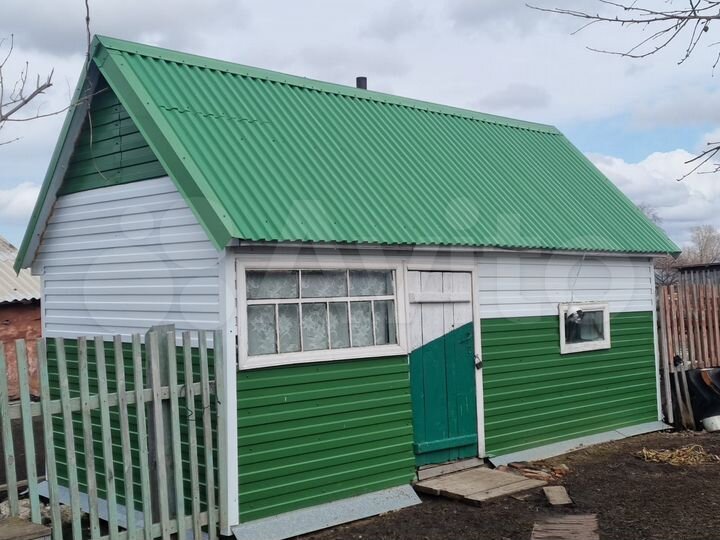 Дом 63 м² на участке 12 сот.