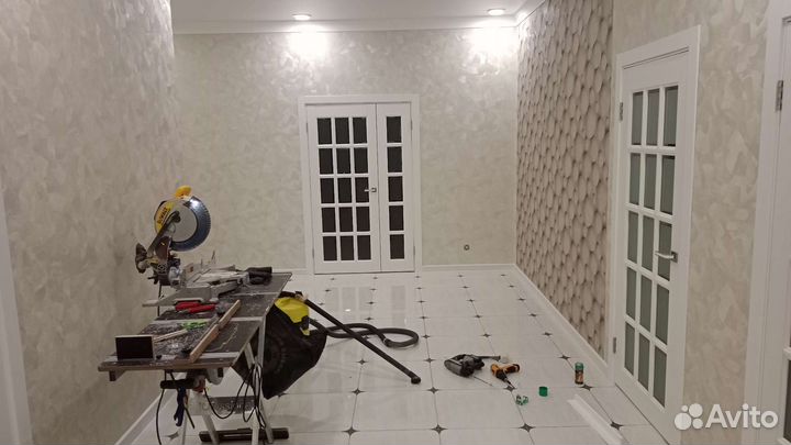 Установка межкомнатных дверей,арки,порталы,плинтус