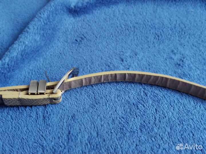 Ремень женский тонкий золотой