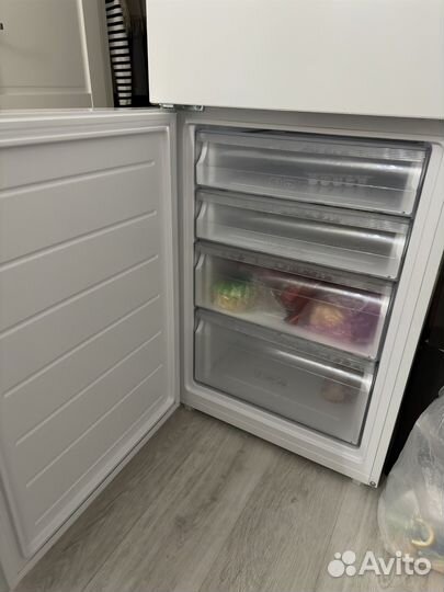 Холодильник Haier c2f637cwmv