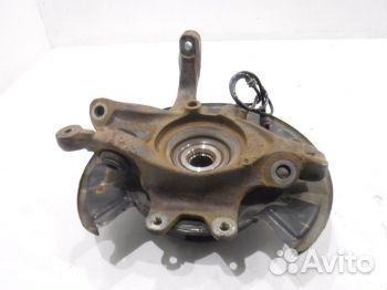 Кулак задний правый