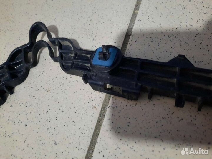 Кронштейн бампера задний правый Тoyota Camry V50-5