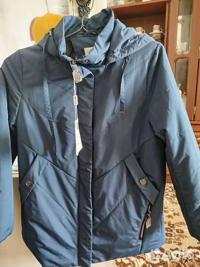 Куртка женская 48 размер