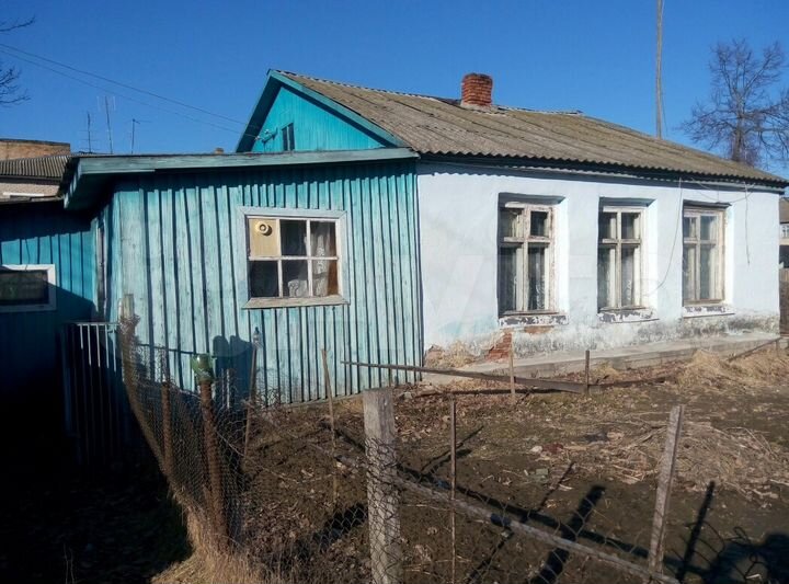 2-к. квартира, 42 м², 1/1 эт.