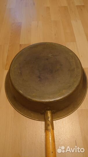 Латунный таз с ручкой