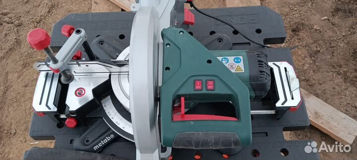 Торцовочная пила Metabo KS 305 M оригинал, б/у