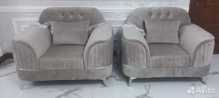 Диван и кресло