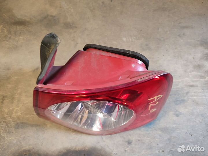 Задний правый фонарь Vw Passat b6