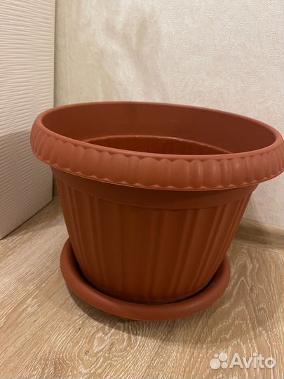 Горшок цветочный