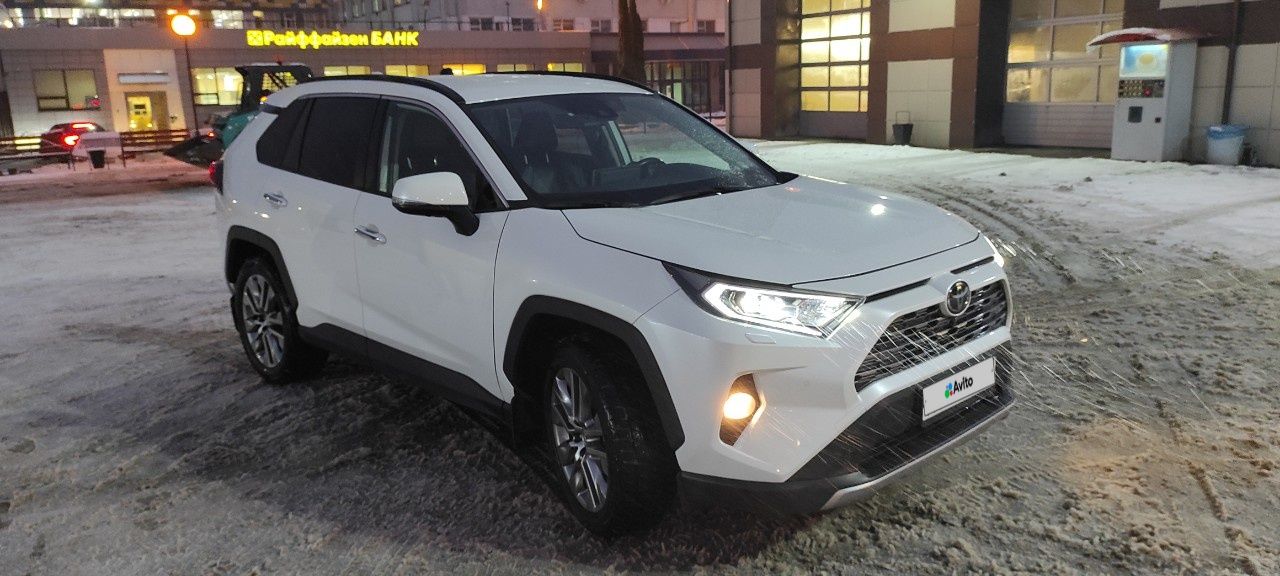 Toyota RAV4: фото владельца