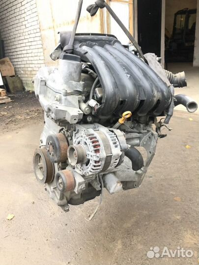 Двигатель nisan note E11 hr15de