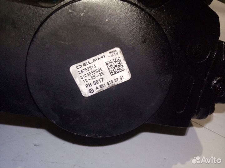 Насос топливный (тнвд) Mercedes-Benz E-Class