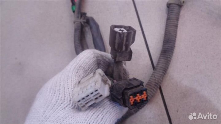 Проводка двери задней левой Nissan Maxima A33 200