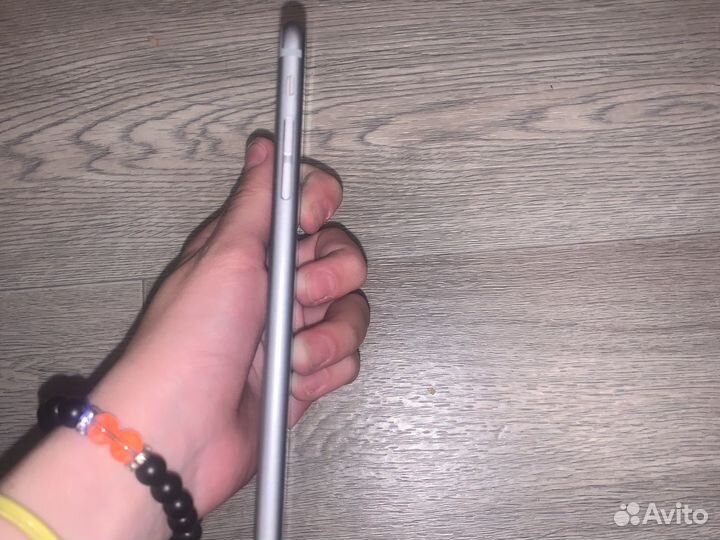 Телефон iPhone 6splus