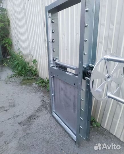 Шиберная заслонка с ручным приводом