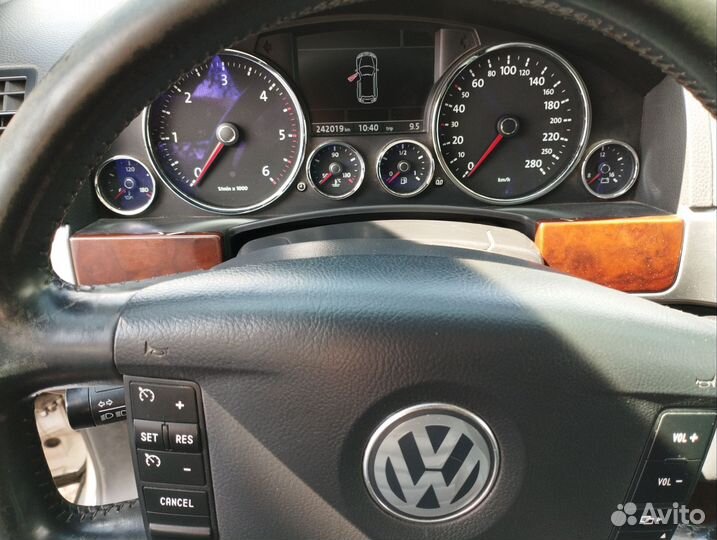 Volkswagen Touareg 3.0 AT, 2008, 242 000 км