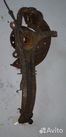 Ступица (Кулак поворотный ) передняя левая