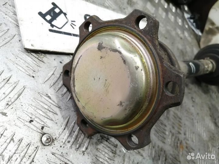 Привод передний правый Volkswagen Passat B5+