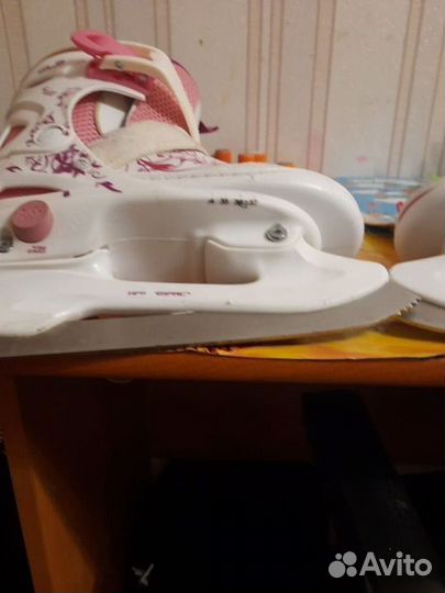 Коньки для девочки 34 -36