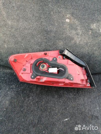 Стоп-сигнал правый Infiniti G35 V36