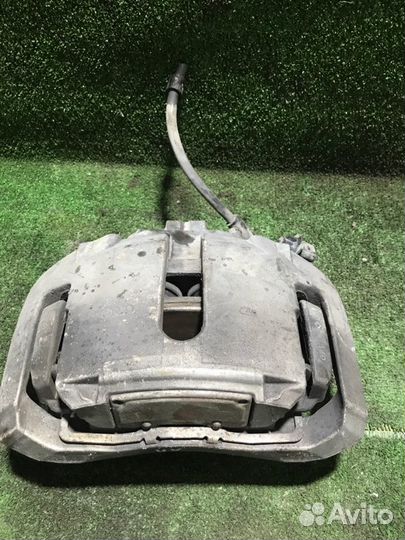 Суппорт передний левый Audi A8 D3 BVJ 4.2 FSI 2007