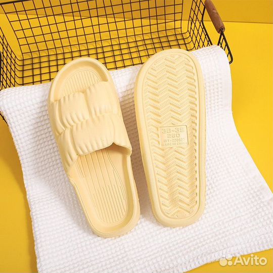 Шлепанцы женские