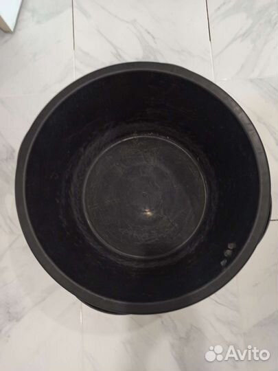 Таз. Толстая пластмасса