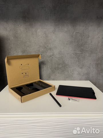 Графический планшет для ретуши Wacom One S купить в Москве ...