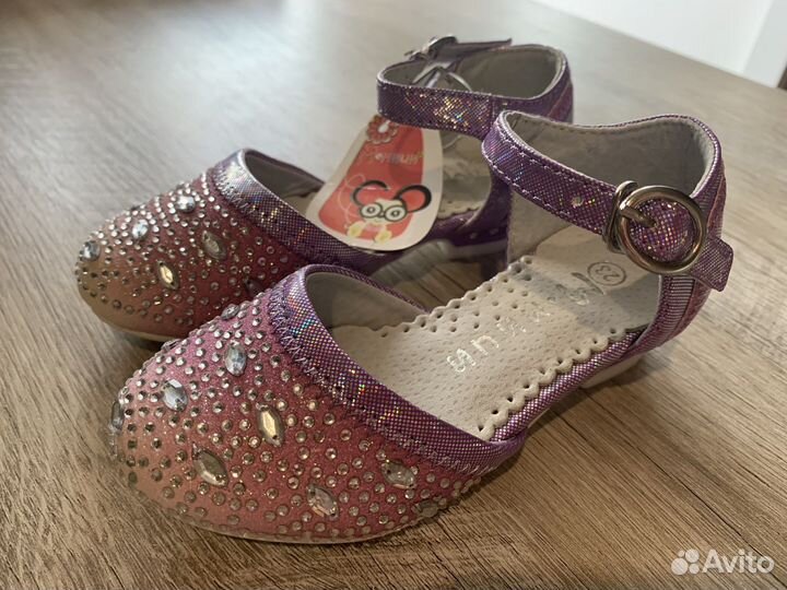 Сандали для девочки