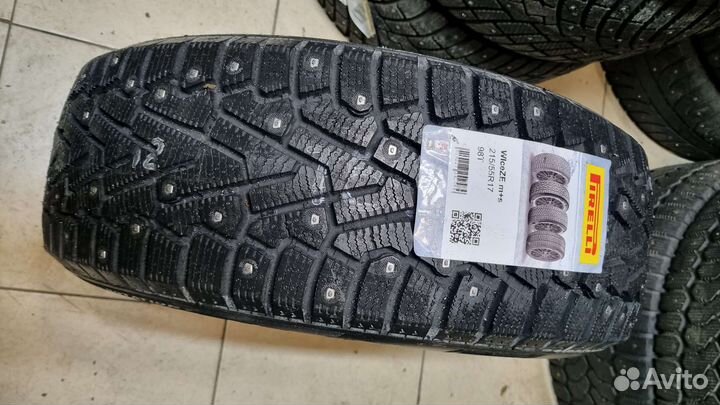 Pirelli Ice Zero 215/55 R17