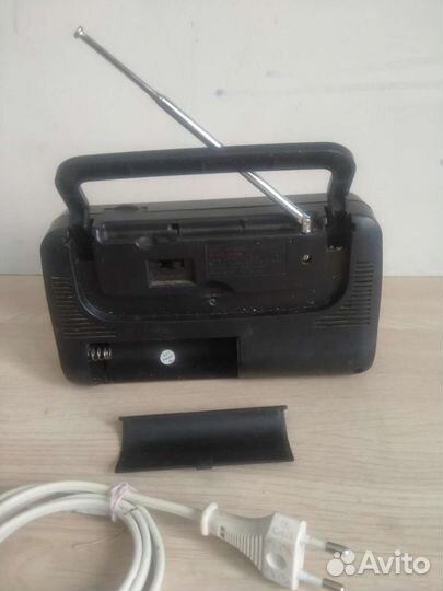 Радиоприемник переносной