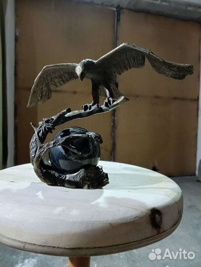 Бронзовая статуэтка