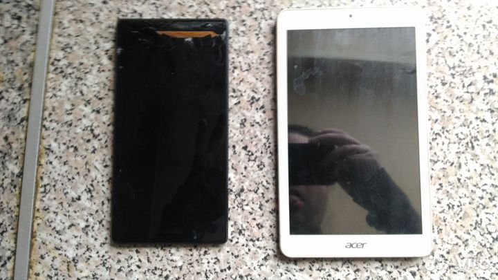 Два планшета