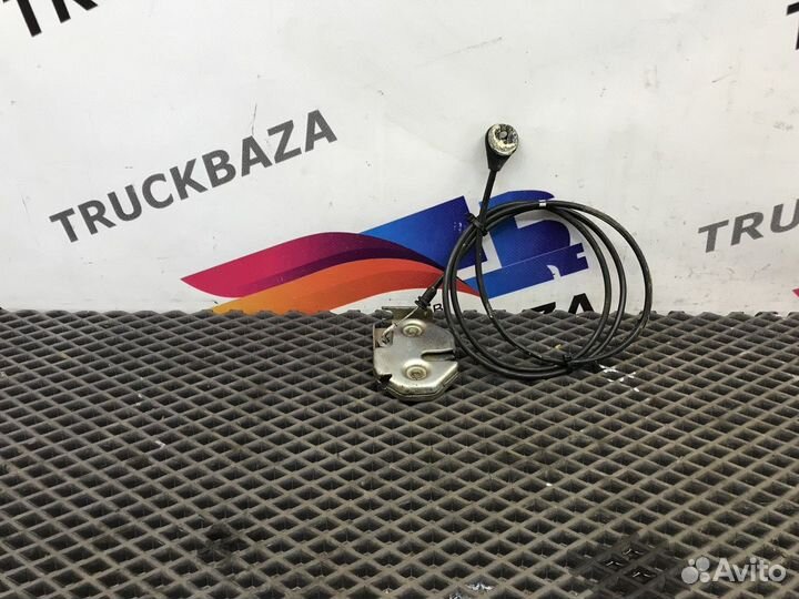 Замок бардачка